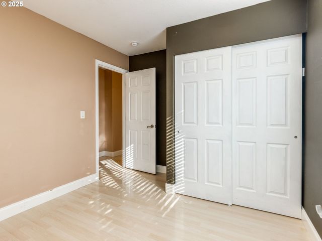 15446 Se HONEYSUCKLE Way, Clackamas, OR 97015