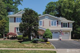 9 Paris Avenue, Edison, NJ 08820
