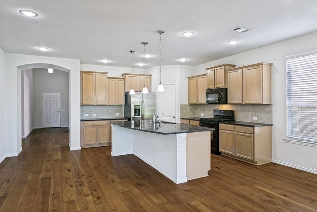 211 Copper Canyon Drive, Lewisville, TX 75067