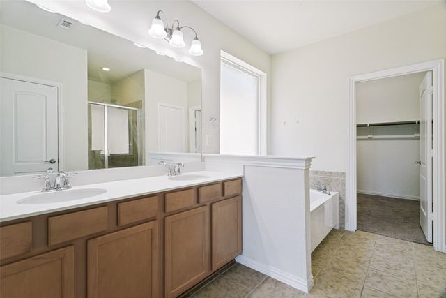 211 Copper Canyon Drive, Lewisville, TX 75067
