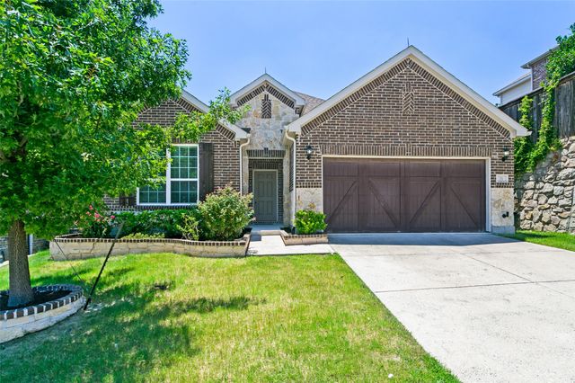 211 Copper Canyon Drive, Lewisville, TX 75067