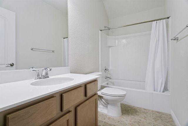 211 Copper Canyon Drive, Lewisville, TX 75067