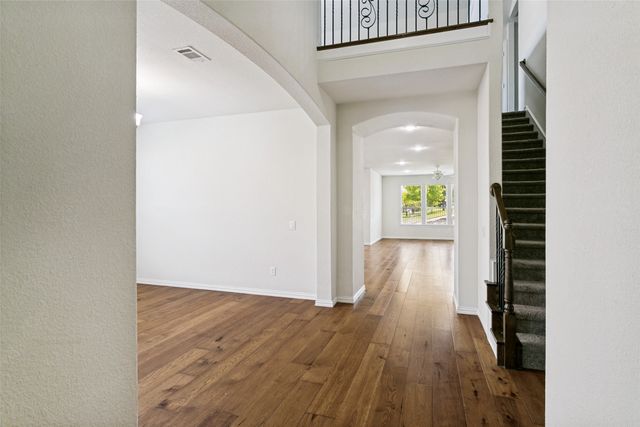 211 Copper Canyon Drive, Lewisville, TX 75067