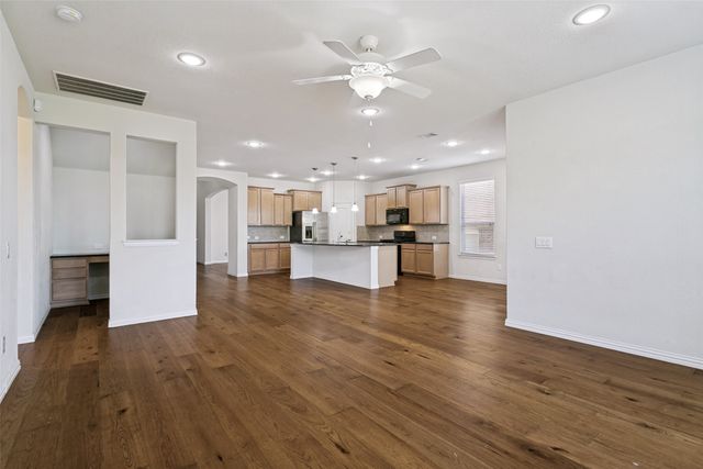 211 Copper Canyon Drive, Lewisville, TX 75067