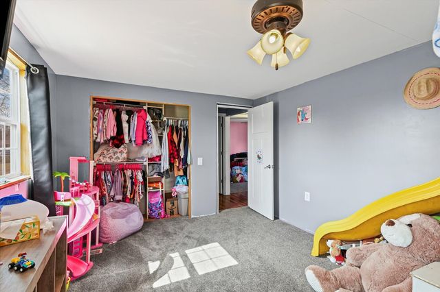 1095 Eastview Drive, Paxton, IL 60957