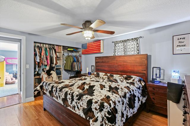 1095 Eastview Drive, Paxton, IL 60957