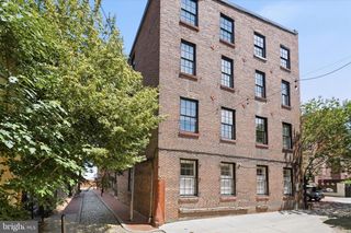 38 N FRONT ST #4D, Philadelphia, PA 19106