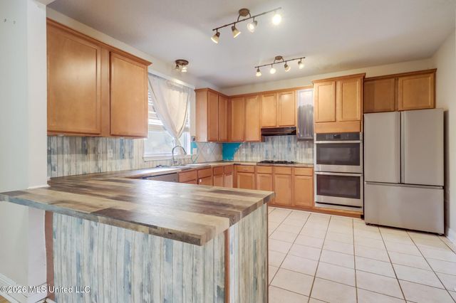 11944 Summerhaven Circle, Gulfport, MS 39503