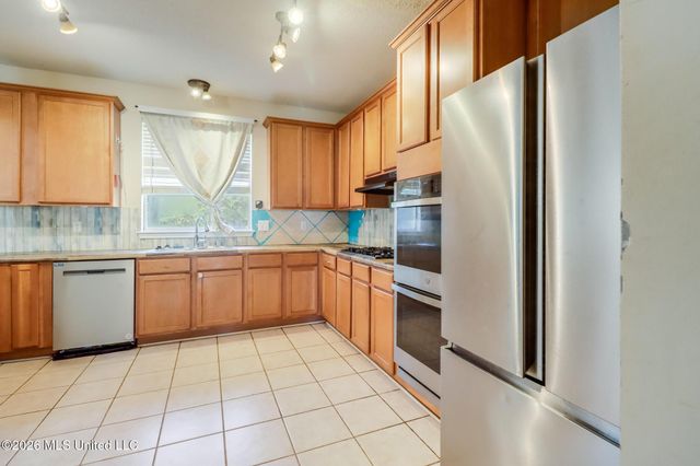 11944 Summerhaven Circle, Gulfport, MS 39503