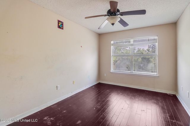 11944 Summerhaven Circle, Gulfport, MS 39503