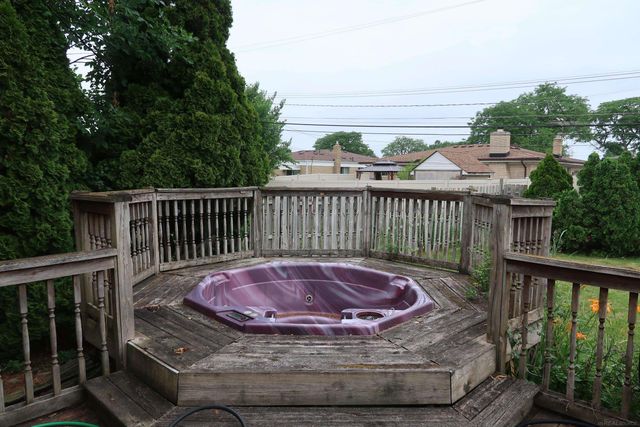 13517 Yvonne Drive, Warren, MI 48088