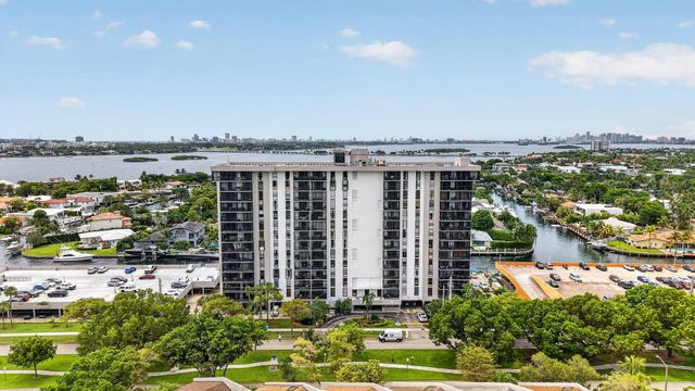 2500 NE 135TH Street C1011, North Miami, FL 33181