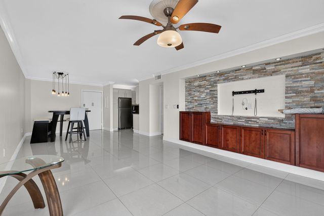 2500 NE 135TH Street C1011, North Miami, FL 33181