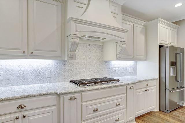 3909 Saddle Creek, Denison, TX 75020