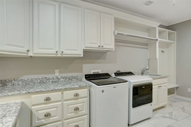 3909 Saddle Creek, Denison, TX 75020