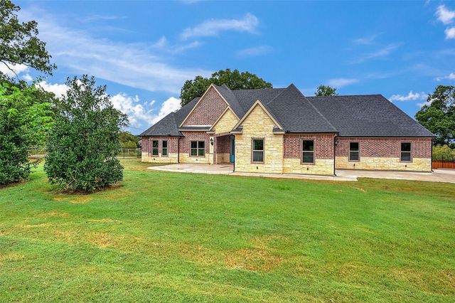 3909 Saddle Creek, Denison, TX 75020