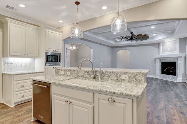3909 Saddle Creek, Denison, TX 75020