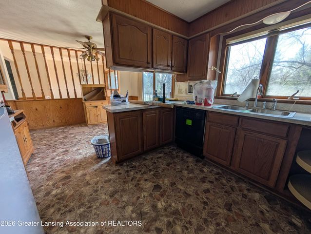 1284 W Dansville Road, Mason, MI 48854