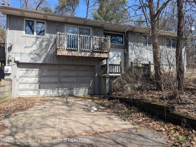 1284 W Dansville Road, Mason, MI 48854