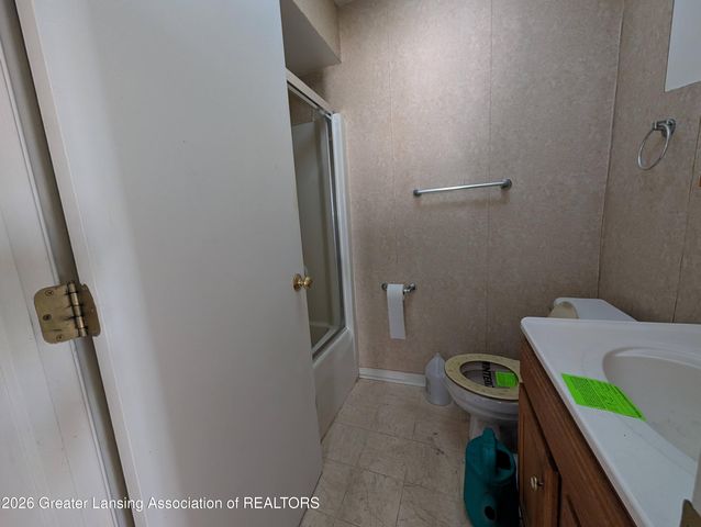 1284 W Dansville Road, Mason, MI 48854