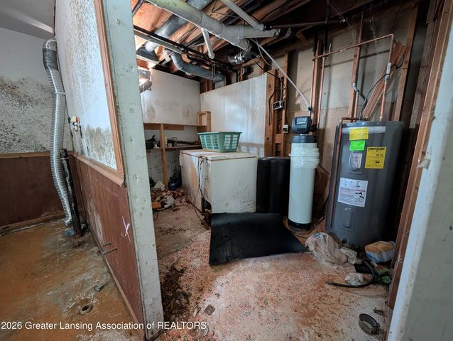 1284 W Dansville Road, Mason, MI 48854