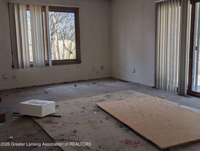 1284 W Dansville Road, Mason, MI 48854