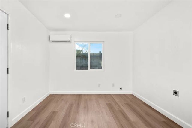 928 S Laurel Street, Santa Ana, CA 92704