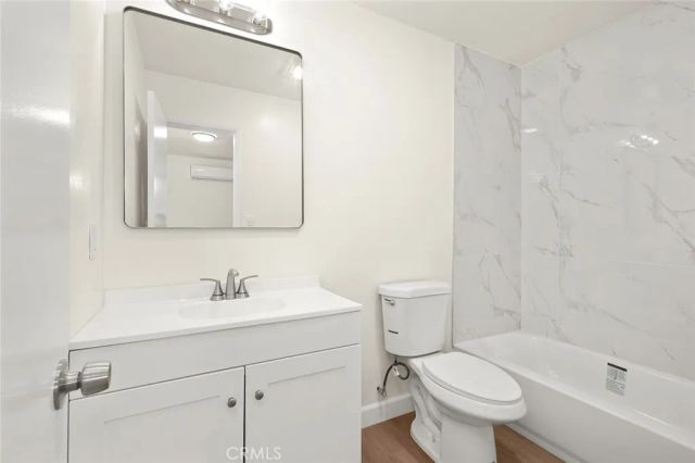 928 S Laurel Street, Santa Ana, CA 92704