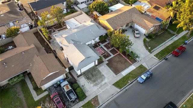 928 S Laurel Street, Santa Ana, CA 92704