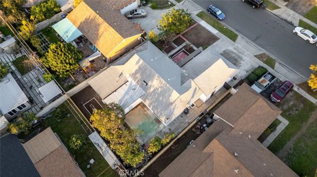 928 S Laurel Street, Santa Ana, CA 92704