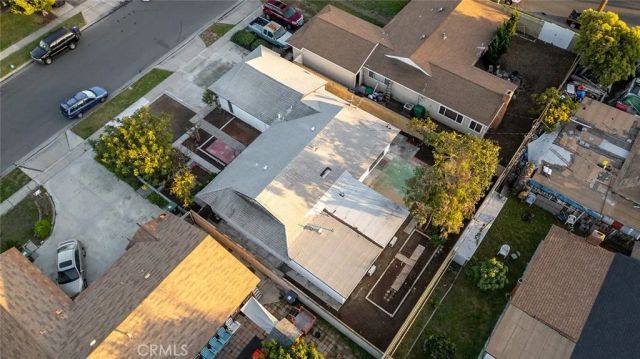 928 S Laurel Street, Santa Ana, CA 92704