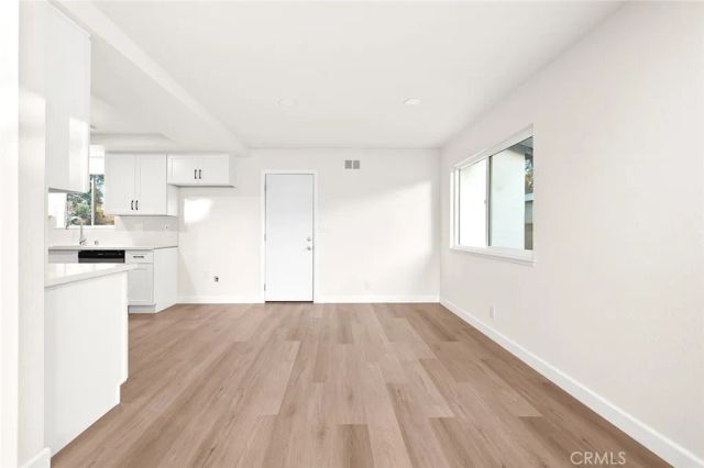 928 S Laurel Street, Santa Ana, CA 92704