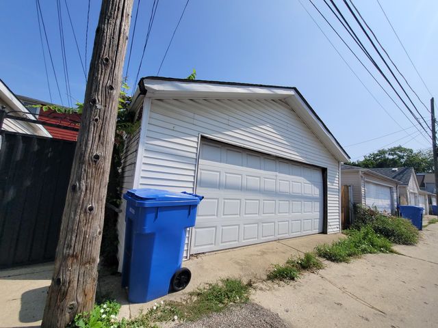 3817 W 61st Place, Chicago, IL 60629