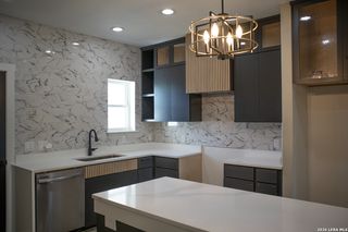 130 E Lachapelle, San Antonio, TX 78204