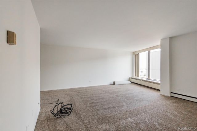 8200 E Jefferson Avenue 1605, Detroit, MI 48214