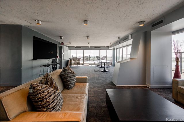 8200 E Jefferson Avenue 1605, Detroit, MI 48214