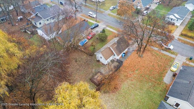 1811 Vermont Avenue, Lansing, MI 48906