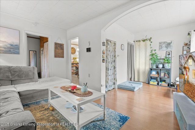 1811 Vermont Avenue, Lansing, MI 48906