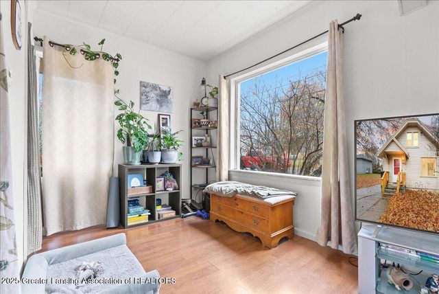 1811 Vermont Avenue, Lansing, MI 48906