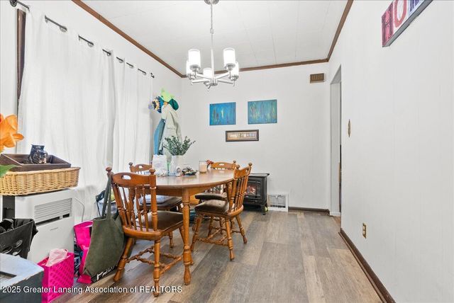 1811 Vermont Avenue, Lansing, MI 48906