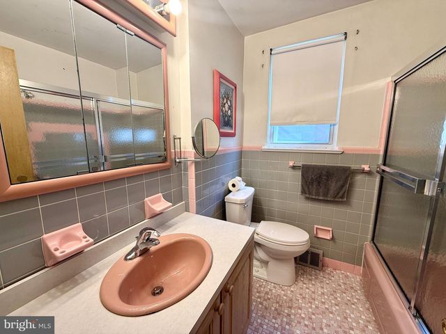 1716 NAPFLE AVE, Philadelphia, PA 19111