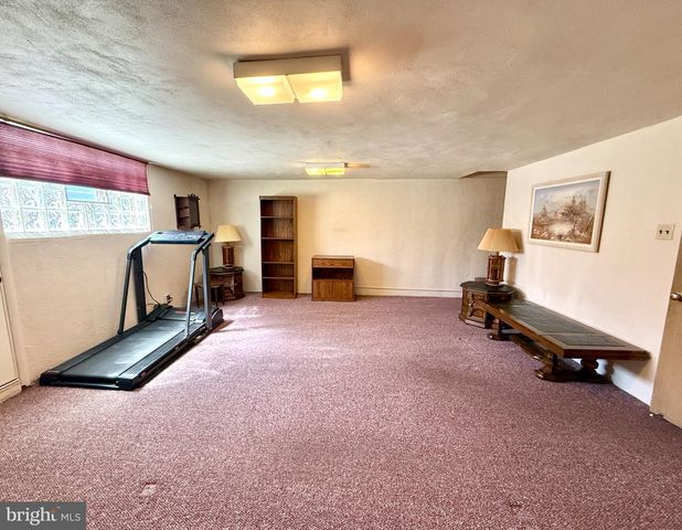1716 NAPFLE AVE, Philadelphia, PA 19111