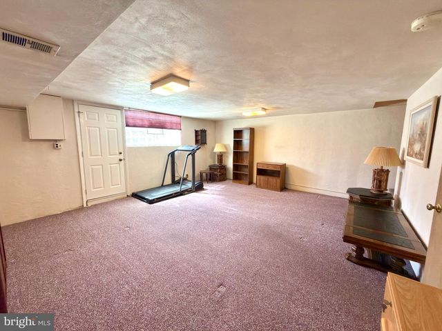 1716 NAPFLE AVE, Philadelphia, PA 19111