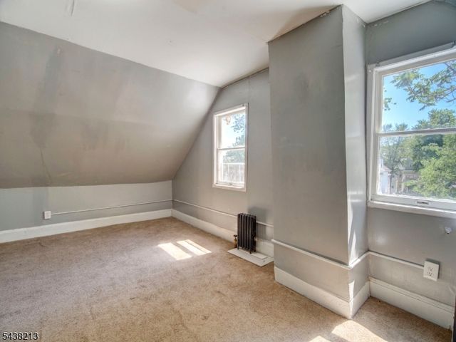 144 Steuben St, East Orange City, NJ 07018