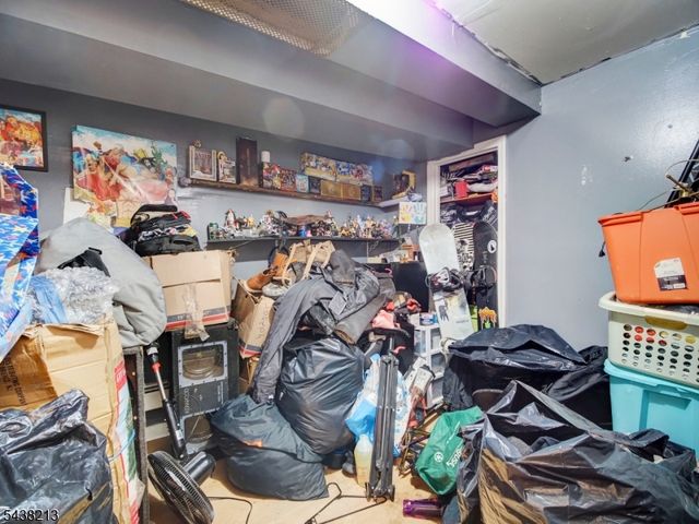 144 Steuben St, East Orange City, NJ 07018