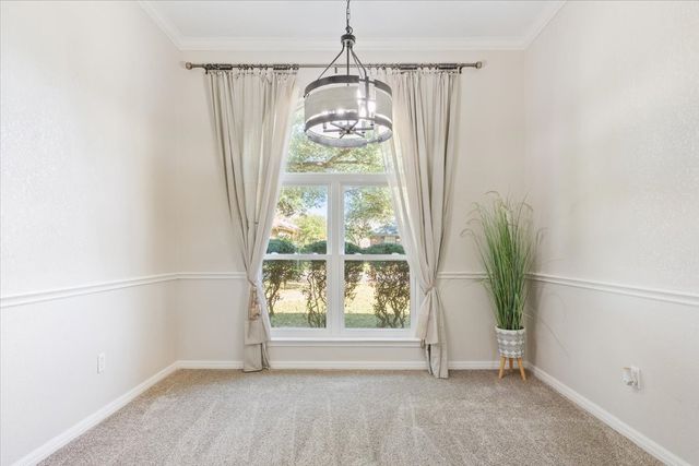 327 E Chapman Road, Hewitt, TX 76643