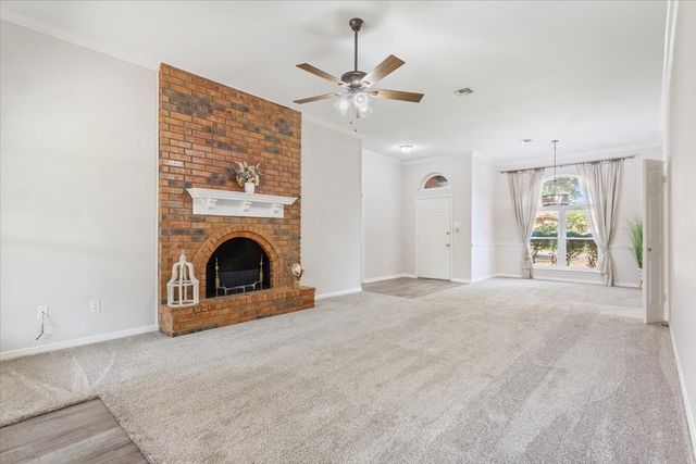 327 E Chapman Road, Hewitt, TX 76643