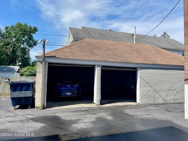 950 Washington Avenue, Albany, NY 12203