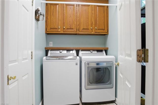 107 Crosspointe CT, Yorktown, VA 23693