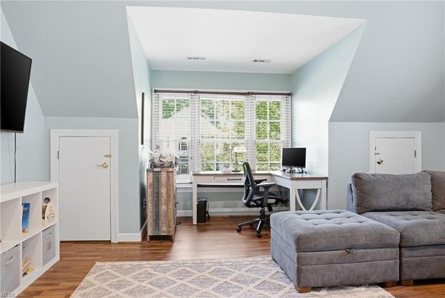 107 Crosspointe CT, Yorktown, VA 23693